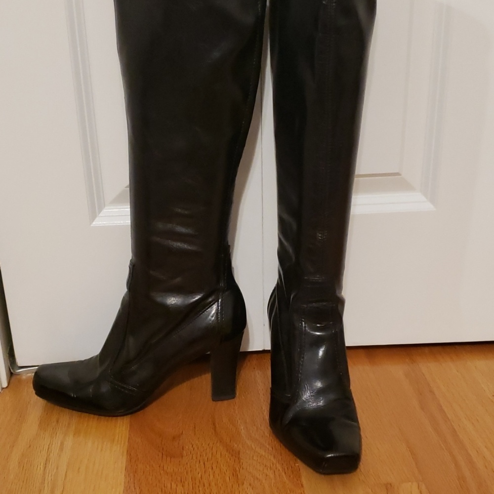 Heeled boot